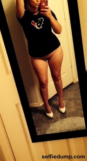 Nude Selfies – Amateur Porn – Naked Selfie